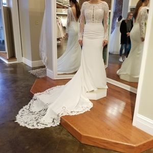 Wedding dress